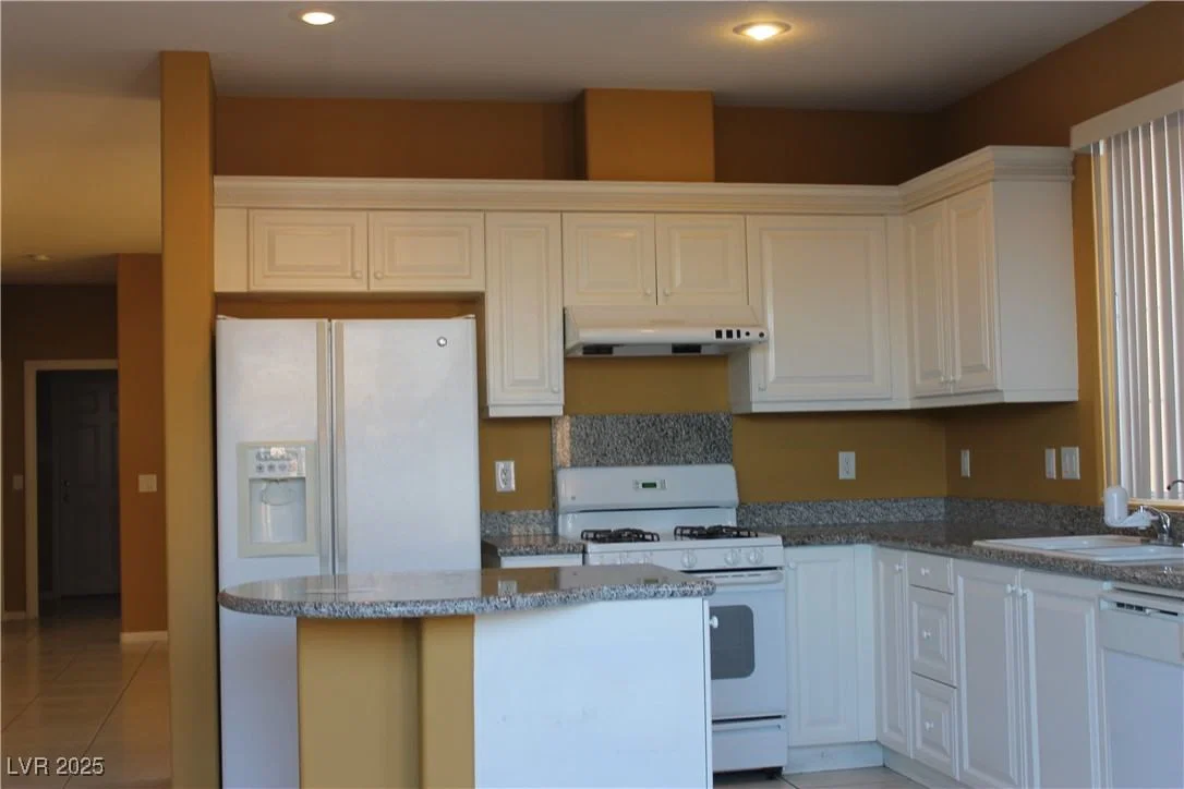8003 Retriever Avenue photo 3