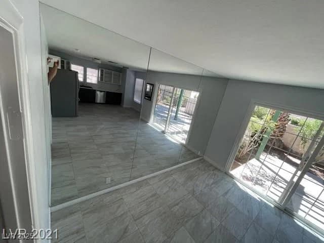 4037 Chalfont Court photo 4