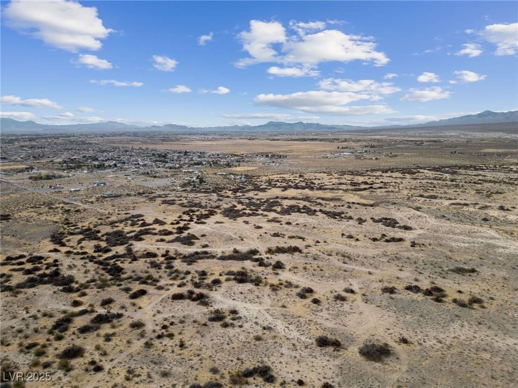 6350 Kellogg Road photo 5