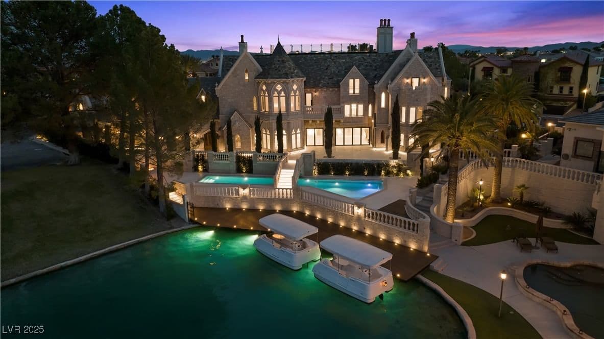 2928 Coast Line Court photo 4