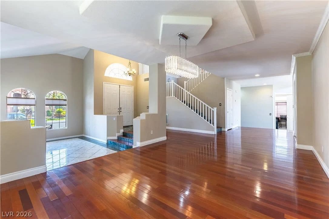 8960 Lansberry Court photo 4