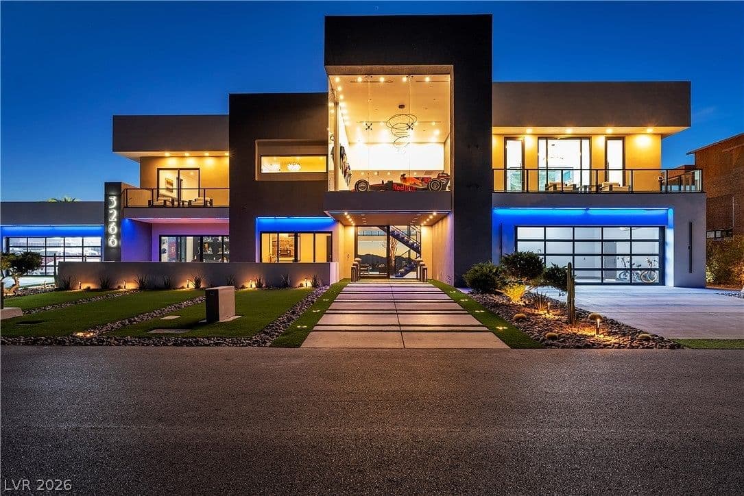 3266 Spring Mountain Boulevard