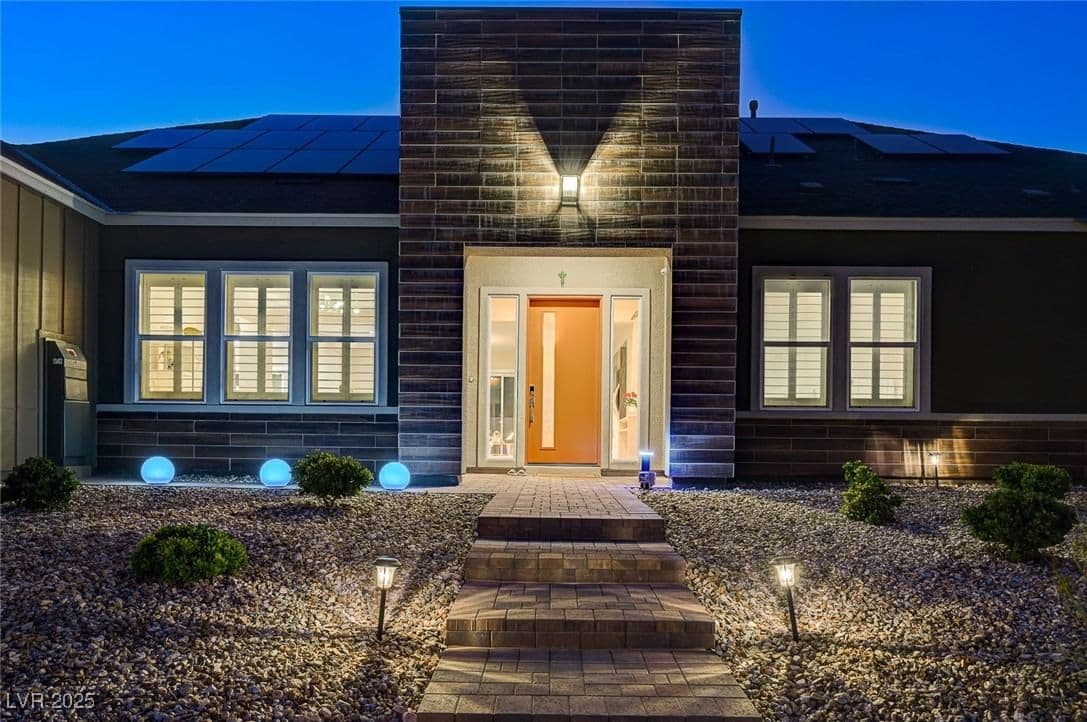 7590 Sky Horse Avenue photo 3