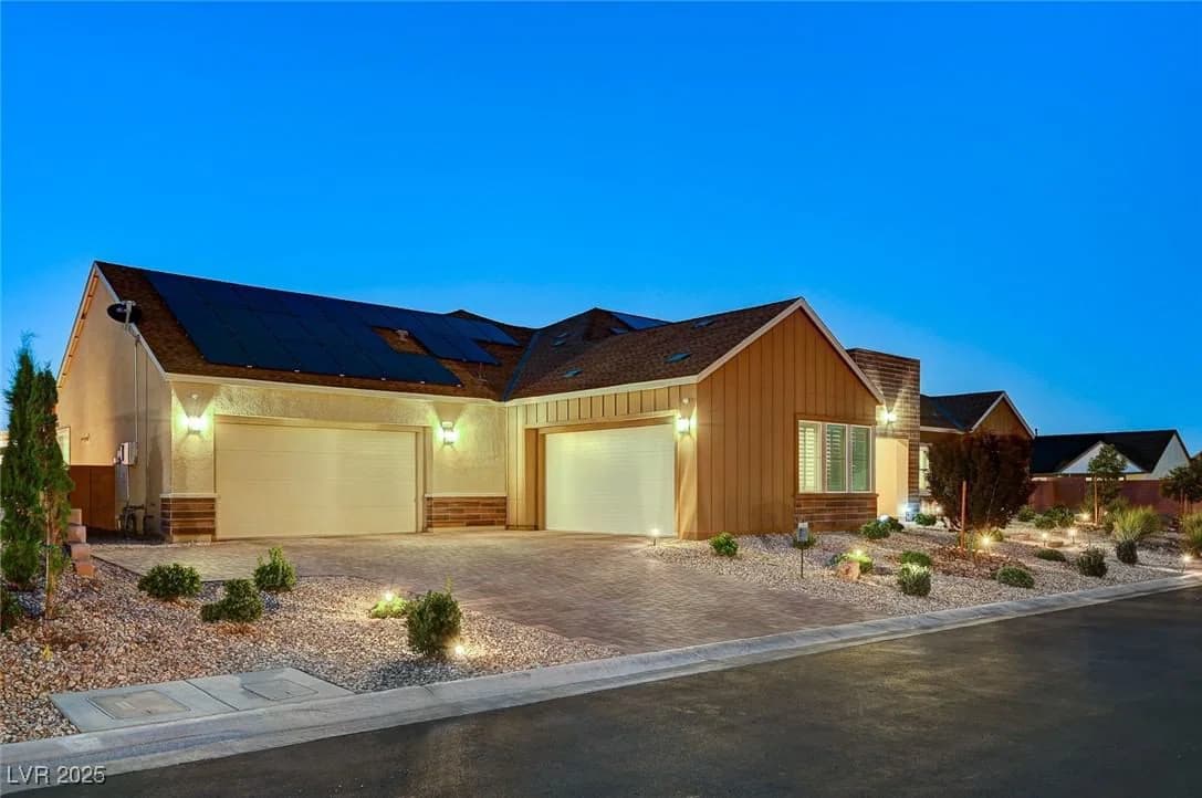 7590 Sky Horse Avenue photo 4