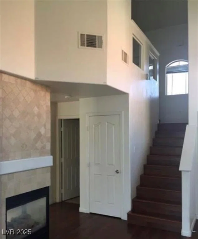 9076 Quarrystone Way photo 5