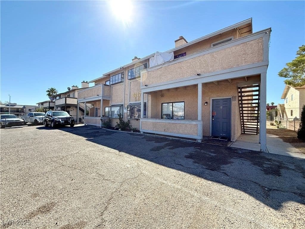 6217 Yerba Lane photo 2