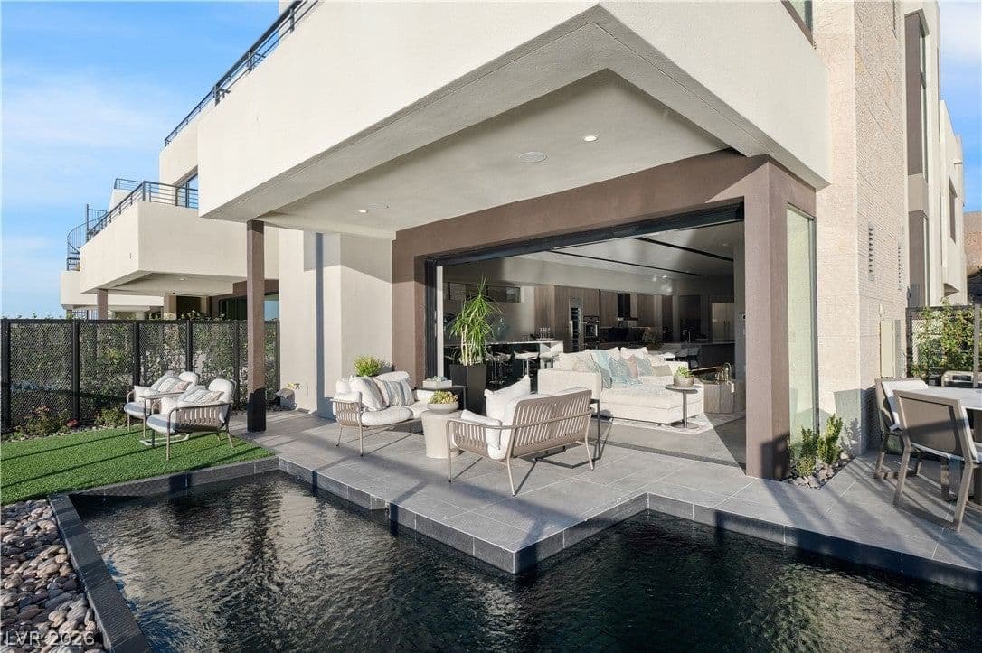 4015 Heron Fairway Drive
