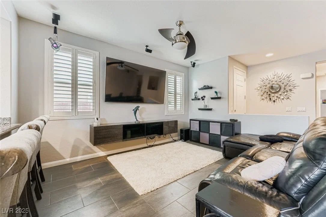 5568 Trilling Bird Drive photo 5