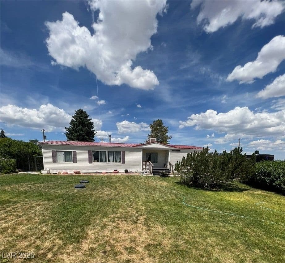 237 Grant Avenue photo 2