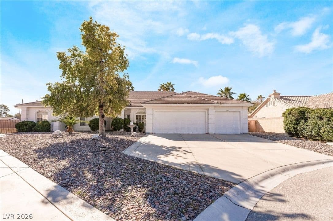 4860 Conough Lane photo 2