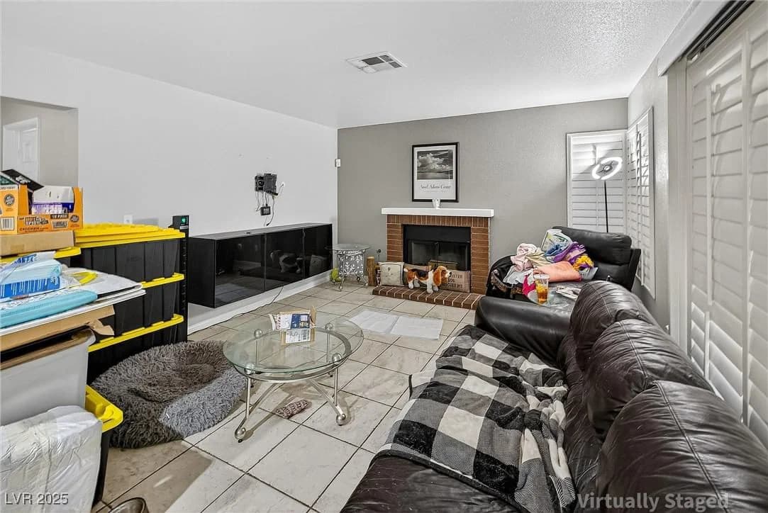 4715 Illustrious Street photo 3