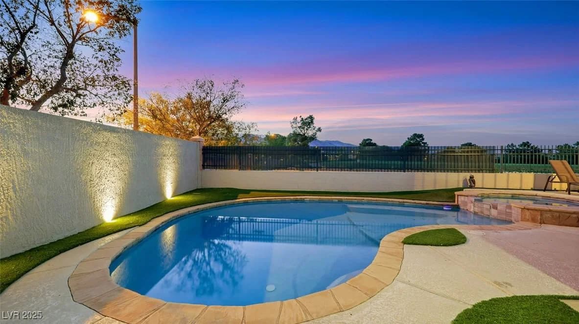 1301 Fox Acres Drive photo 4