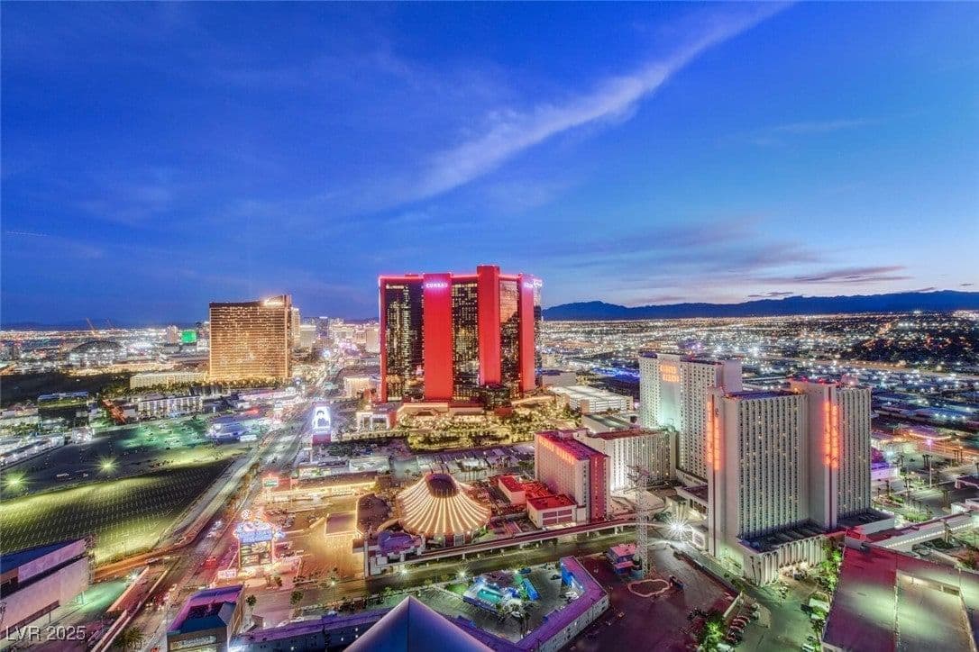 2700 Las Vegas Boulevard photo 5