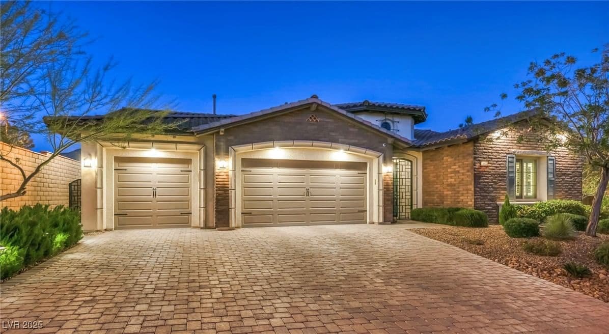 12132 Dorada Coast Avenue photo 3