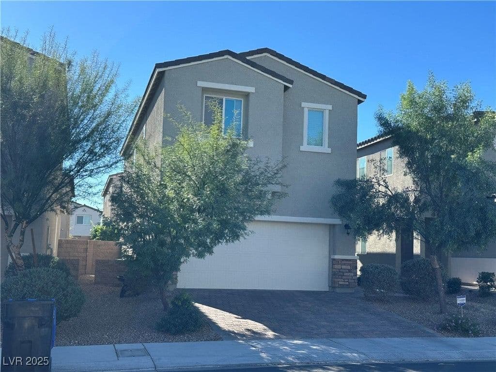 1215 Solemn Cactus Avenue photo 5