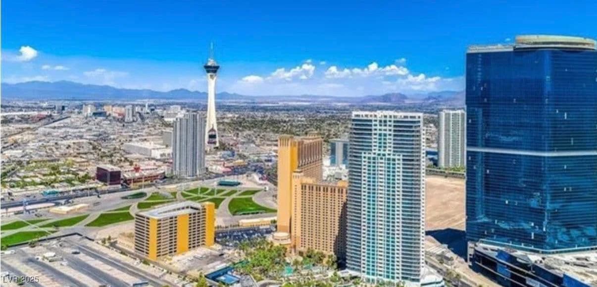 2700 Las Vegas Boulevard photo 2