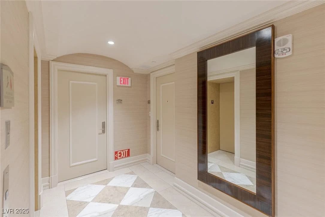 2777 Paradise Road photo 4