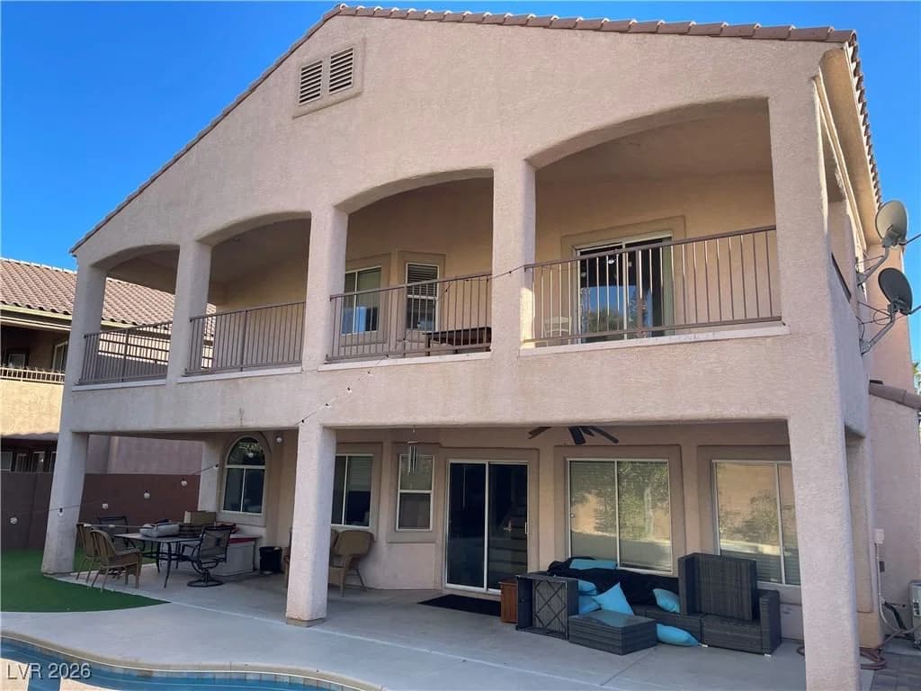 1001 Puerta Del Sol Drive photo 3