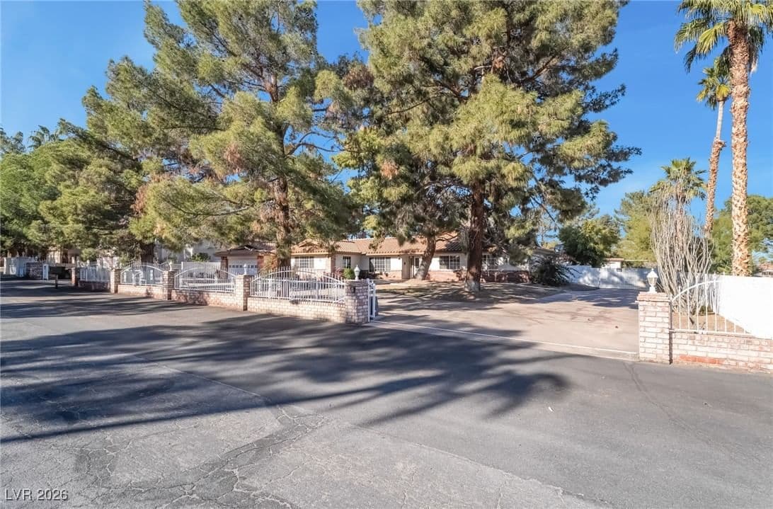 4250 Quail Avenue photo 4