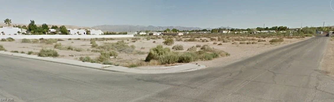 Ryan Avenue photo 2