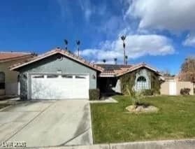2802 Camelback Lane