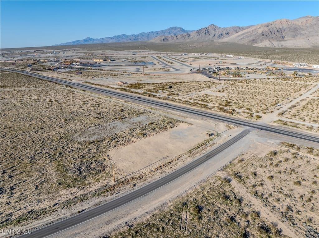 3900 Frontage Road photo 3