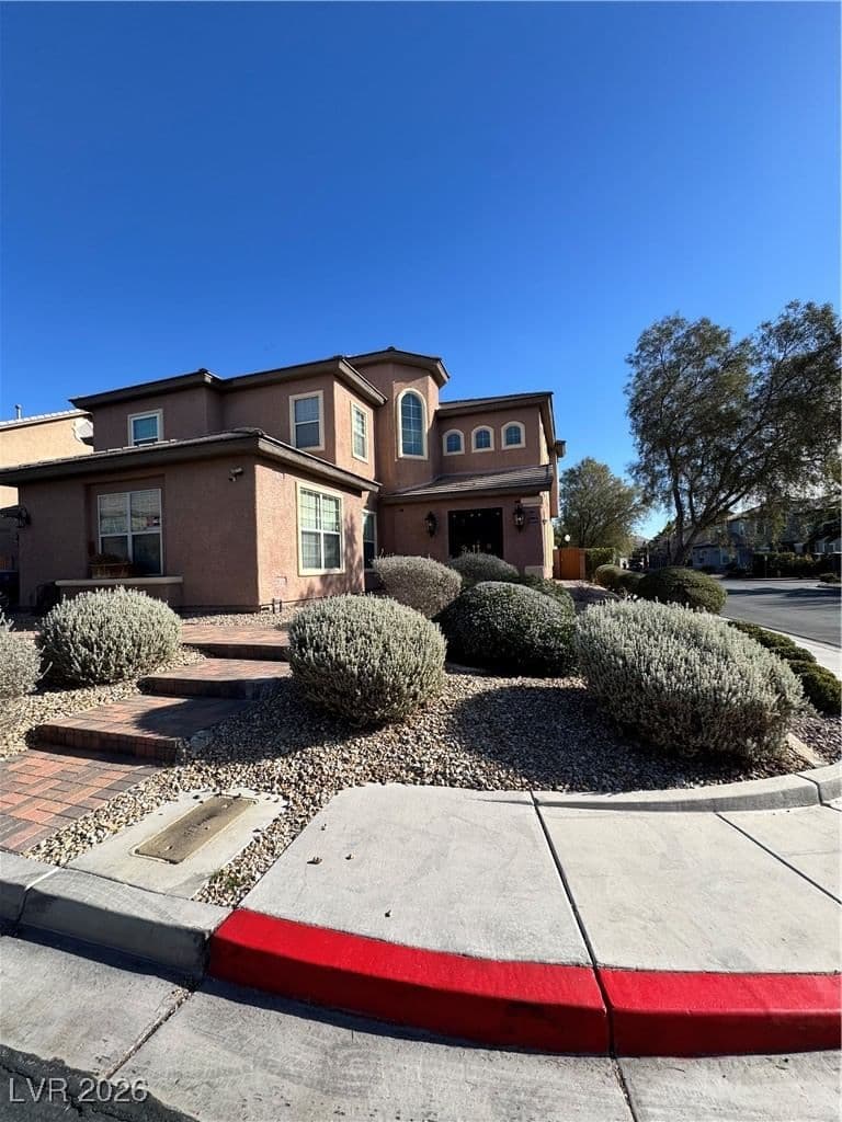 5969 Vizzi Court photo 2