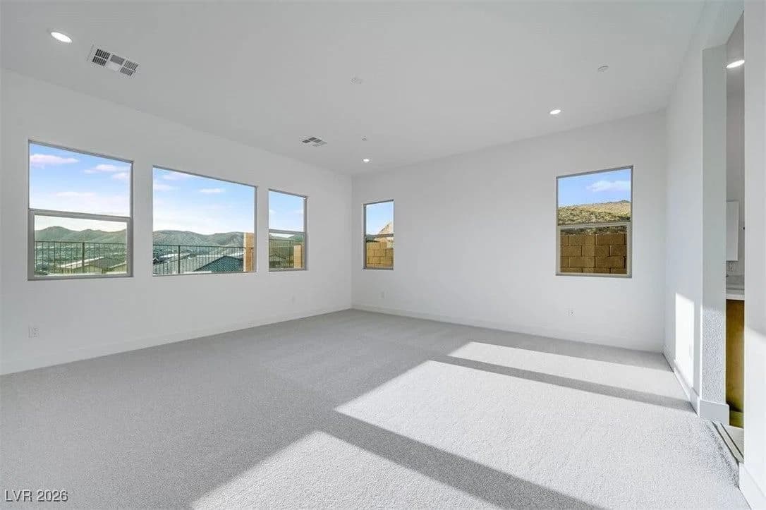 203 Paraggi Bay Drive photo 4