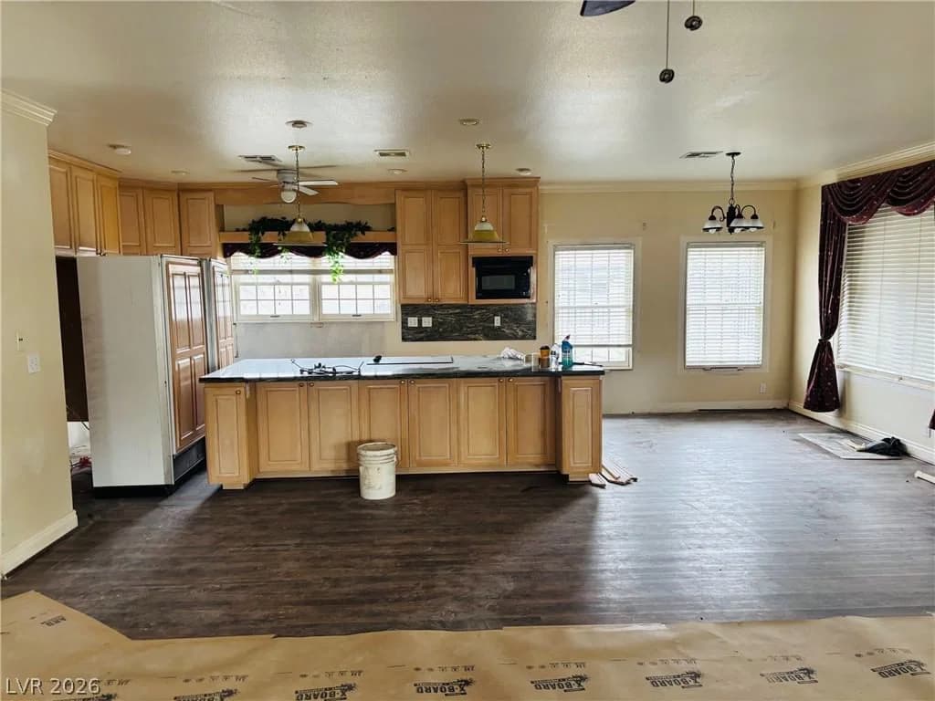 3725 Quail Avenue photo 3