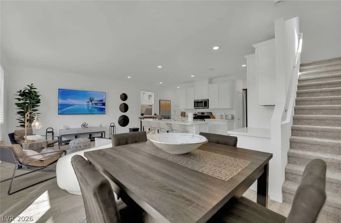 8907 Roadrunner Ravine Street photo 4