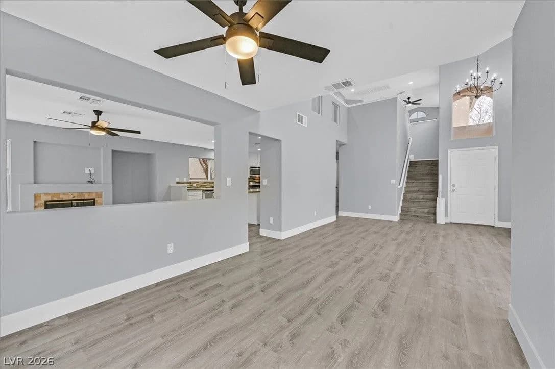 8946 Libertyvale Drive photo 5