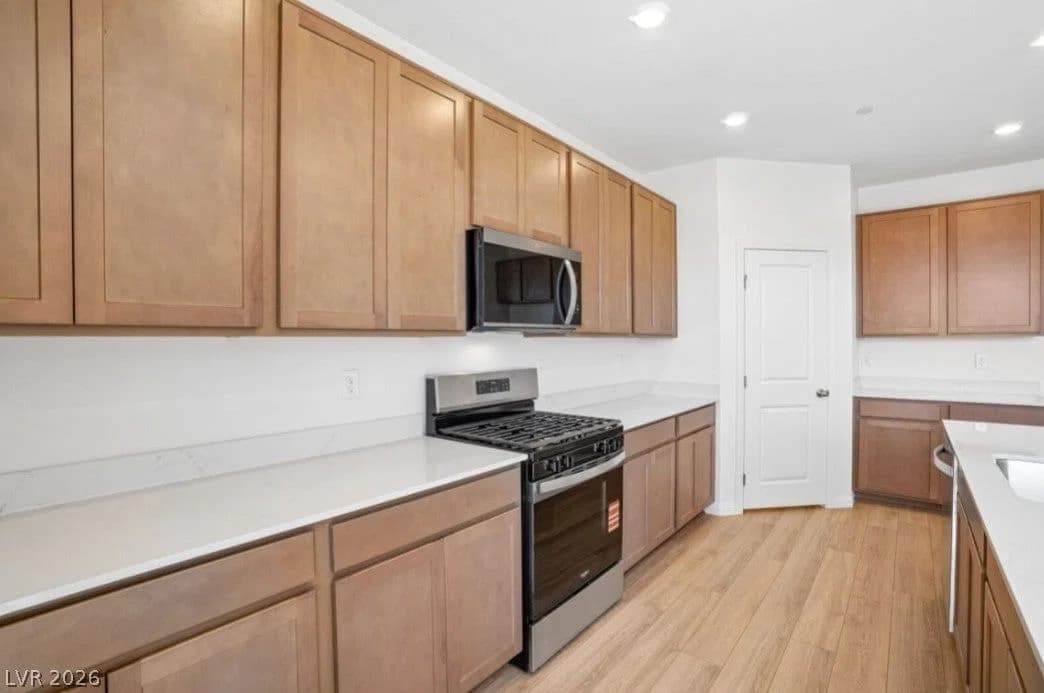 4039 Zebra Cactus Avenue photo 3