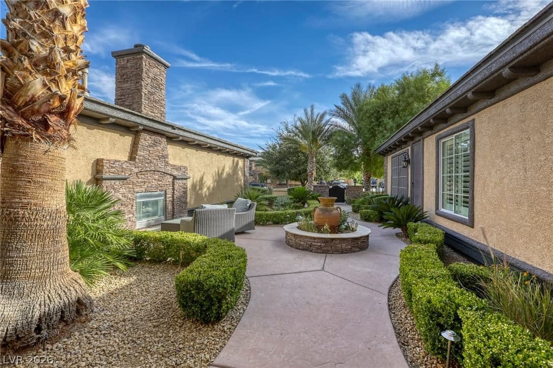 6908 Via Locanda Avenue photo 3
