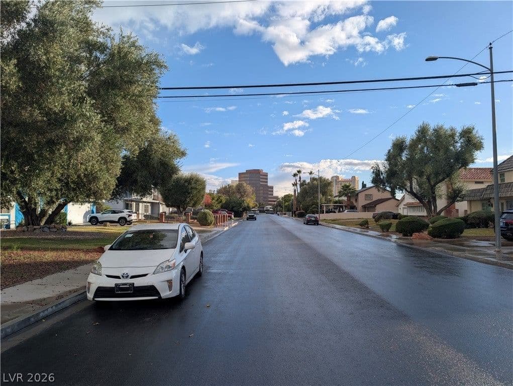 1905 Westlund Drive photo 5