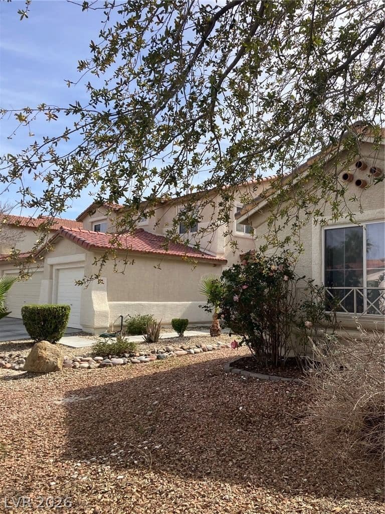 1809 Little Bow Avenue photo 2