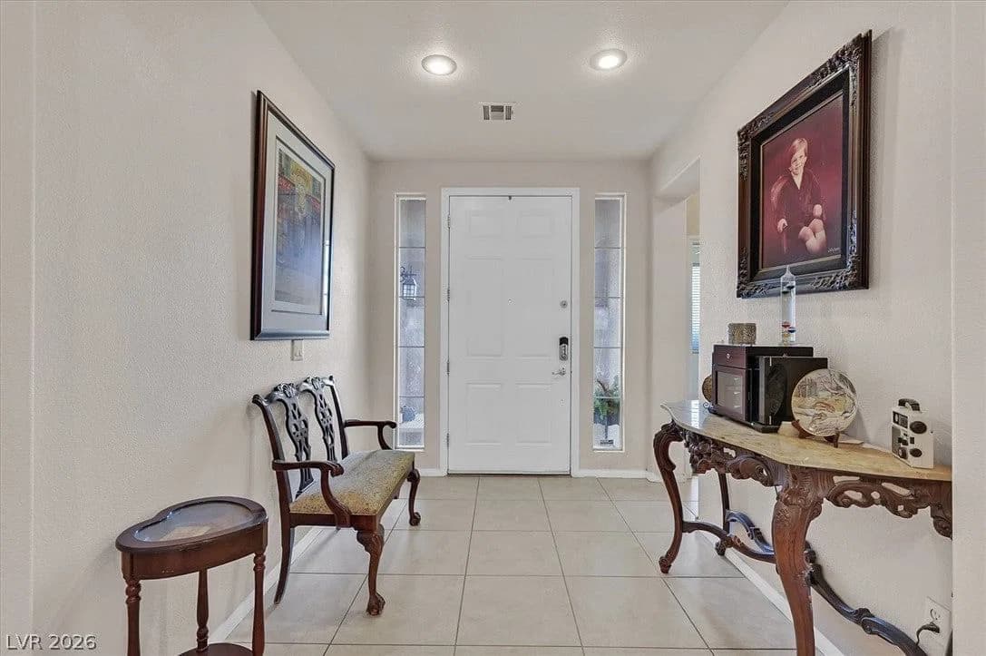 10105 Shore Pine Avenue photo 2