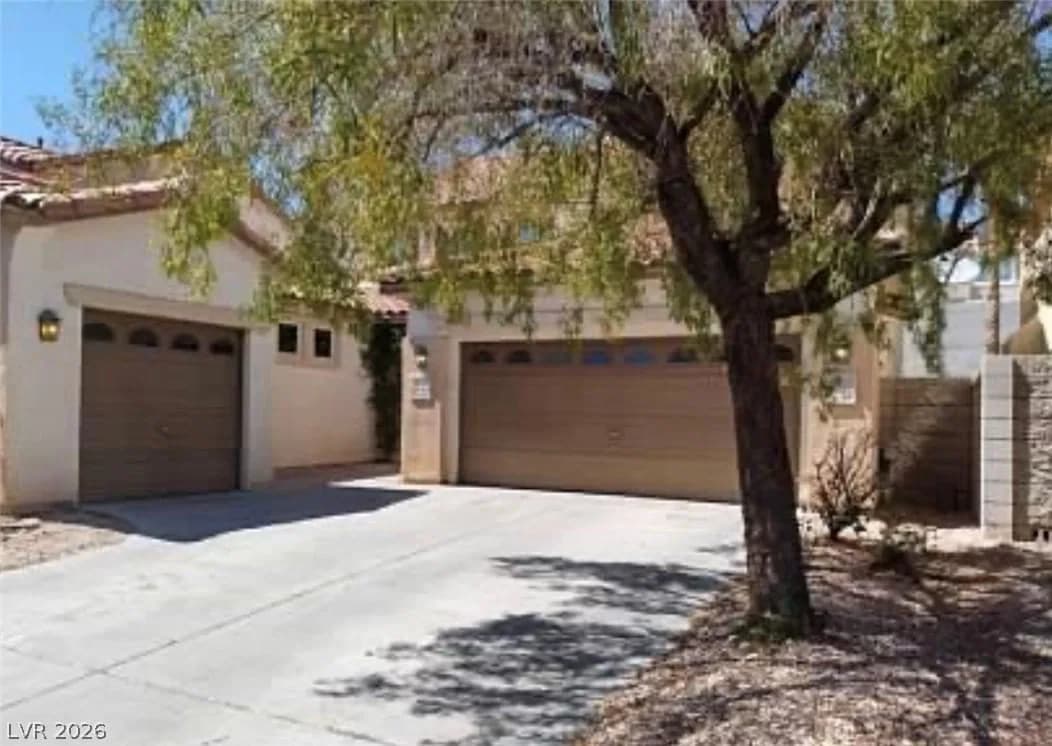1700 Ravanusa Drive photo 2