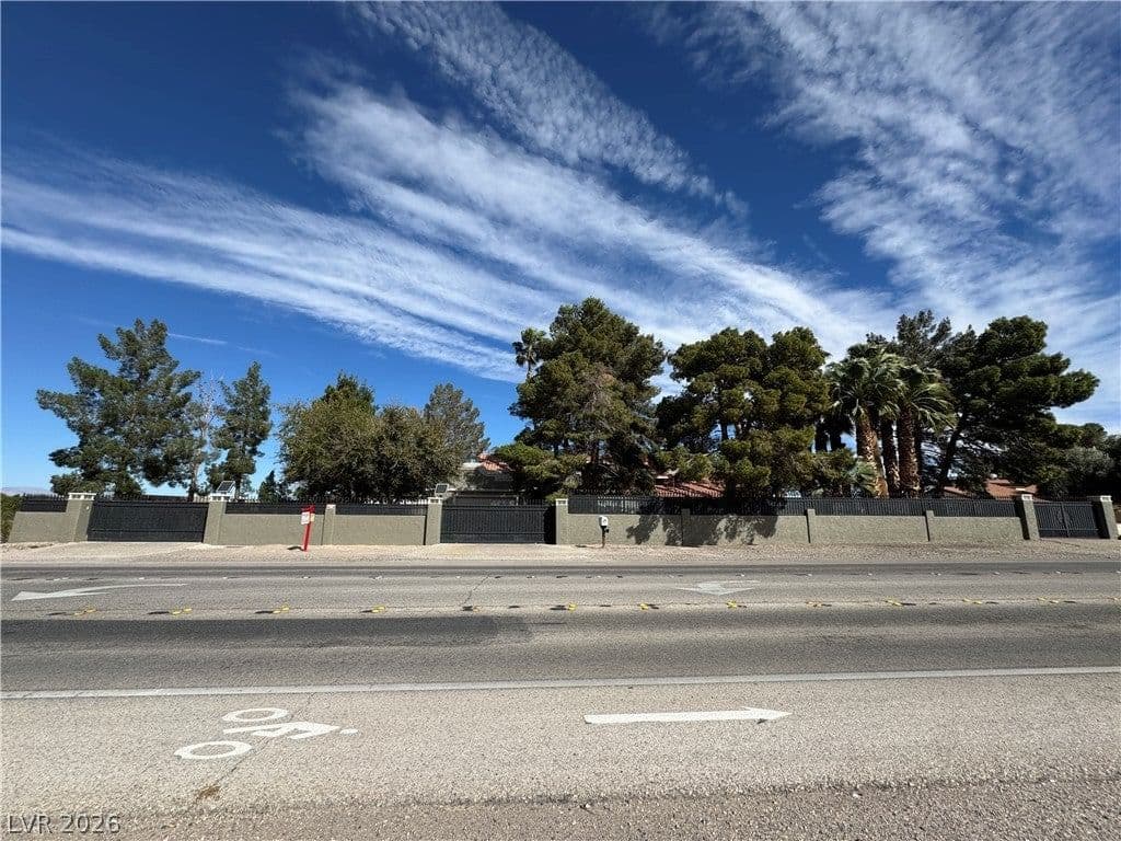 3220 Serene Avenue