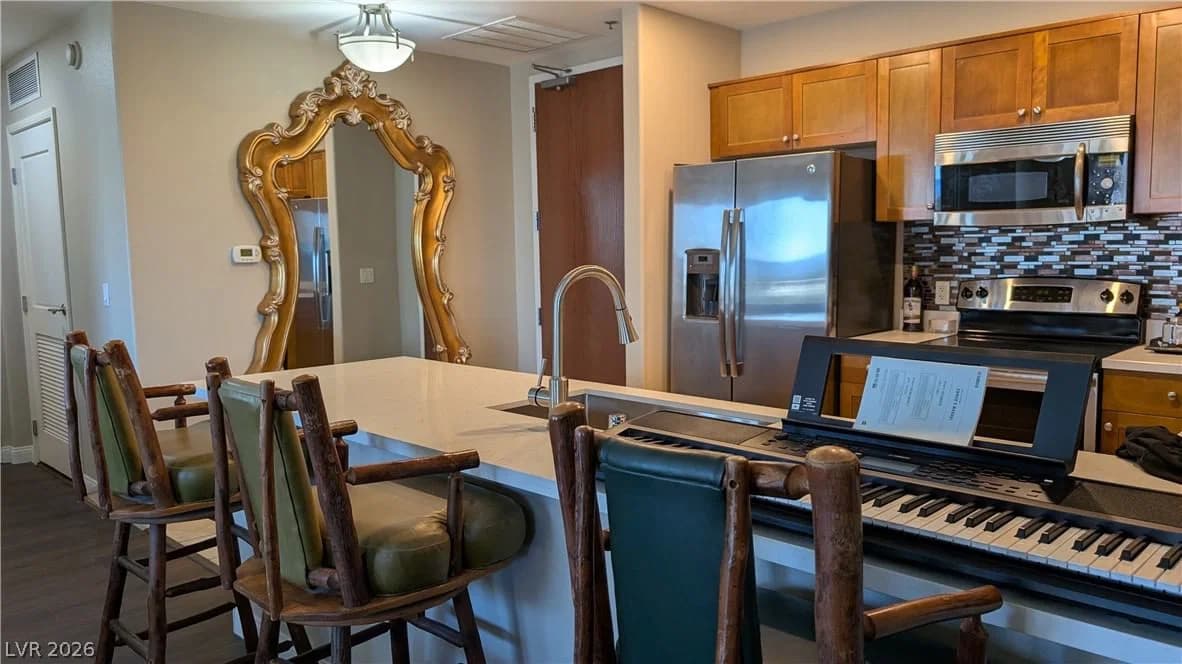 8255 Las Vegas Boulevard photo 4