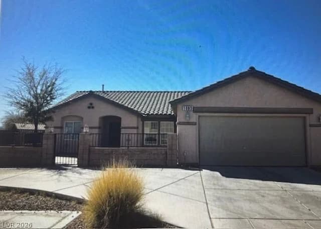 1083 Sterling Peak Street photo 2