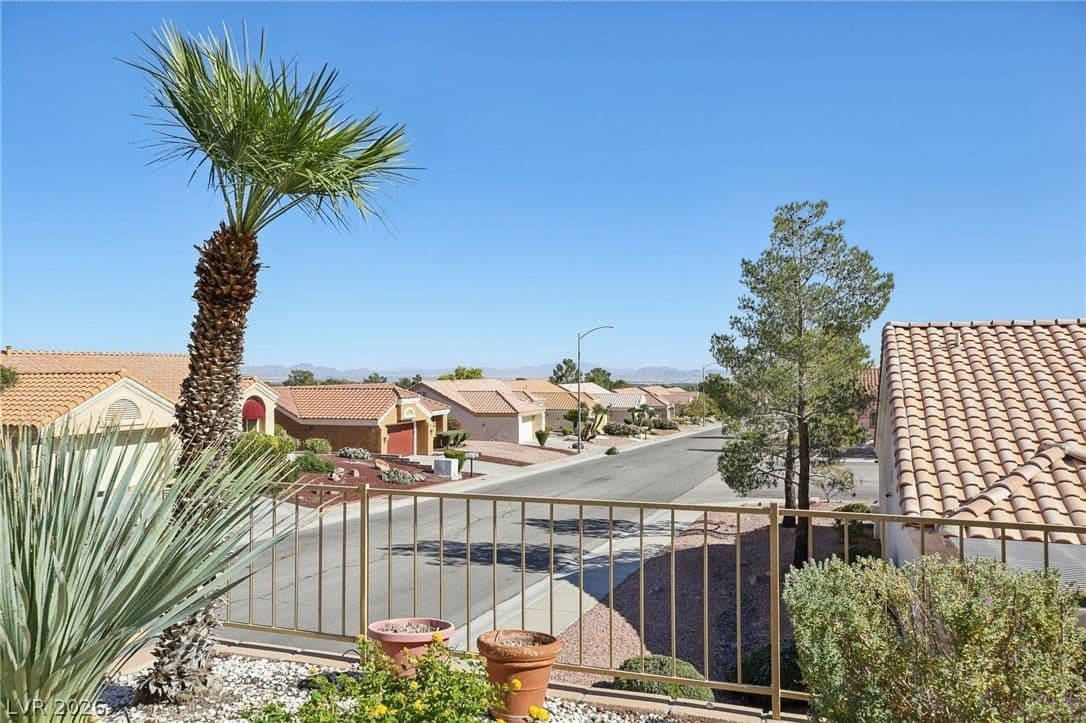 2504 Youngdale Drive photo 3
