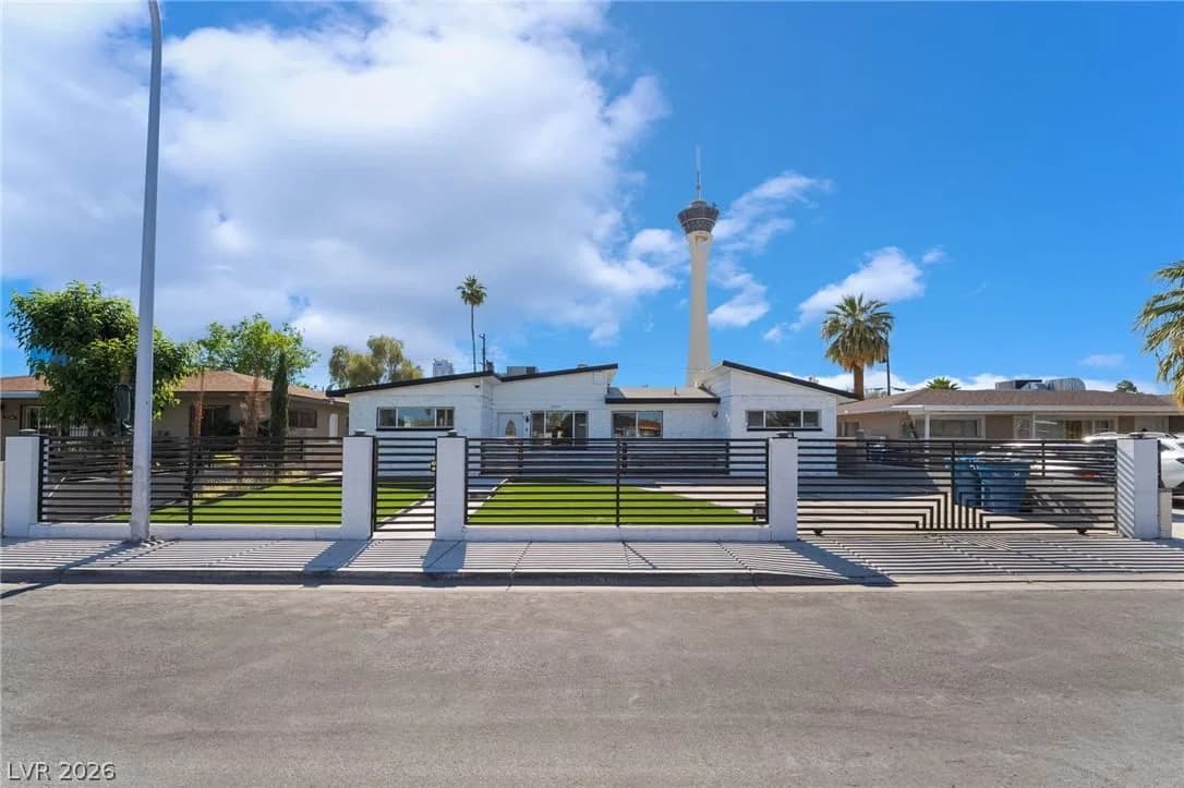 2200 Santa Ynez Drive