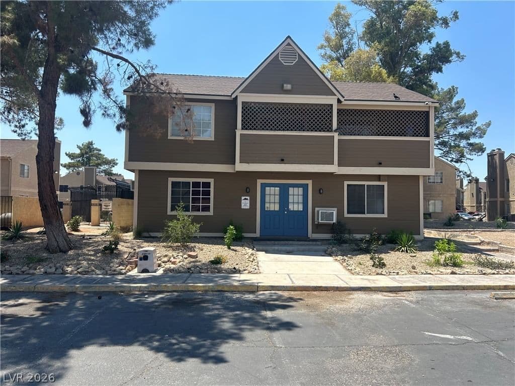 2722 Alicialynn Way photo 2