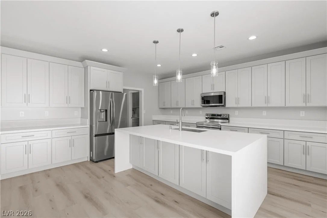 1740 Cypress Point photo 2