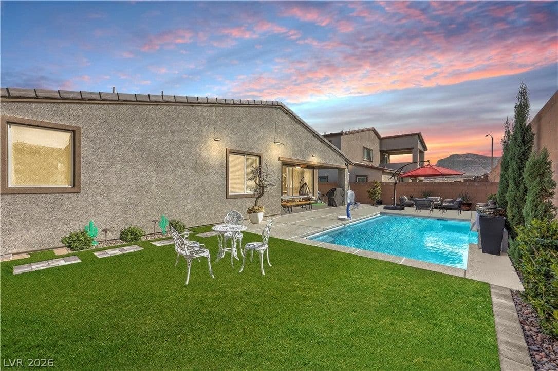 10089 Desert Azure Street photo 5
