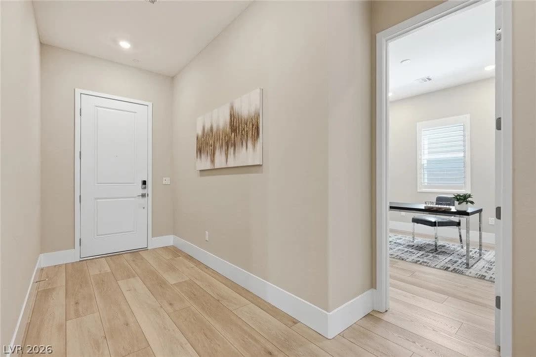 10103 Redwood Desert Drive photo 3