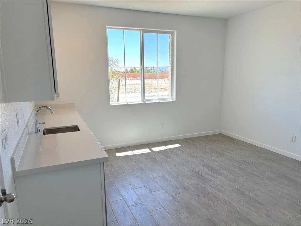 5712 Badlands Lane photo 4