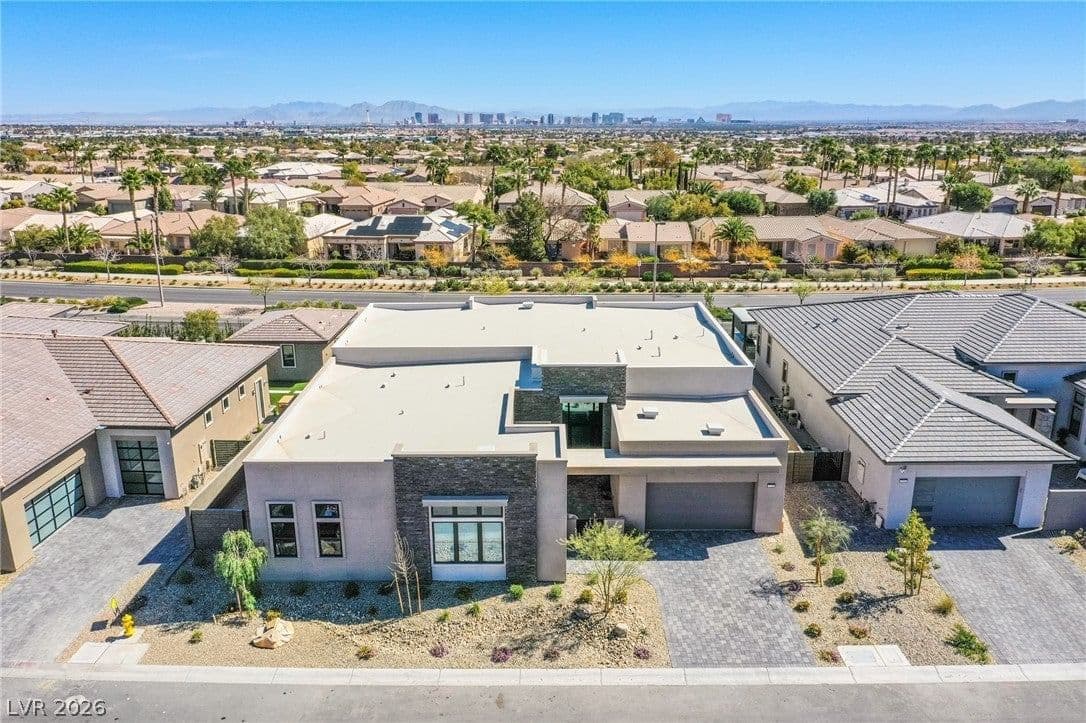 4750 Outlook Peak Street photo 4