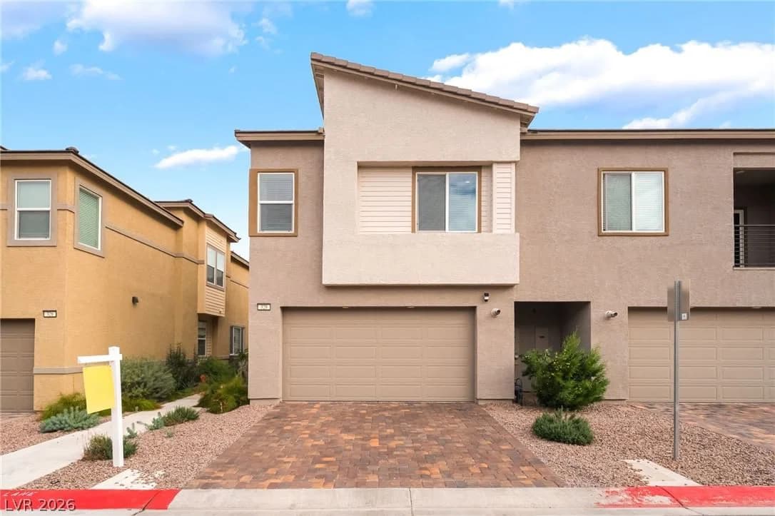 328 Owens Peak Drive photo 3