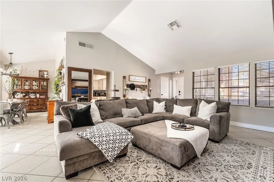 3203 La Mancha Way photo 3